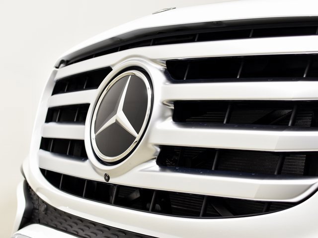 New 2026 Mercedes-Benz GLS 580 4MATIC image 4