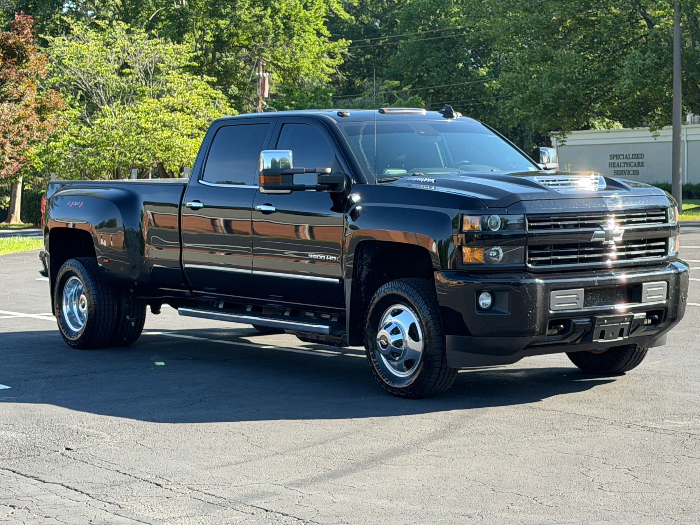 Used 2019 Chevrolet Silverado 3500 LTZ w/ Duramax Plus Package AWD/4WD image 4