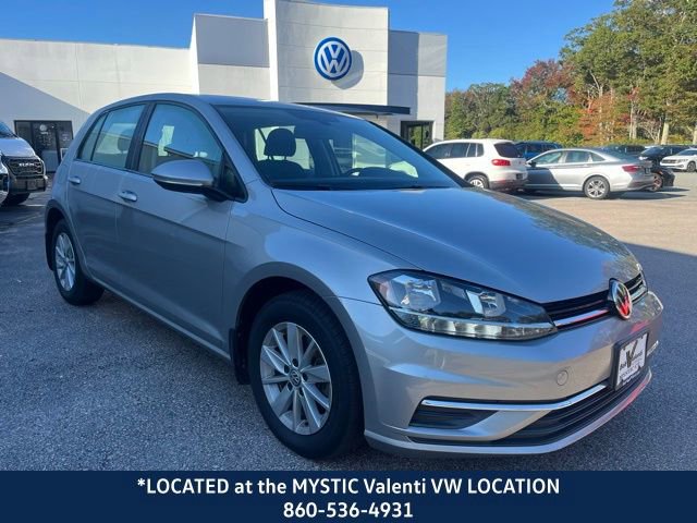 Used 2019 Volkswagen Golf S image 4