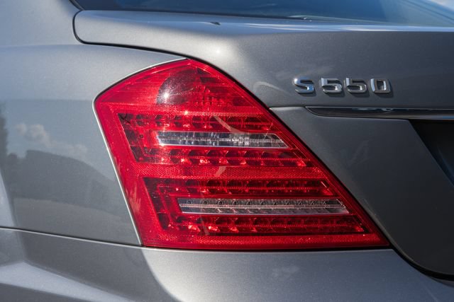 Used 2011 Mercedes-Benz S 550 image 7
