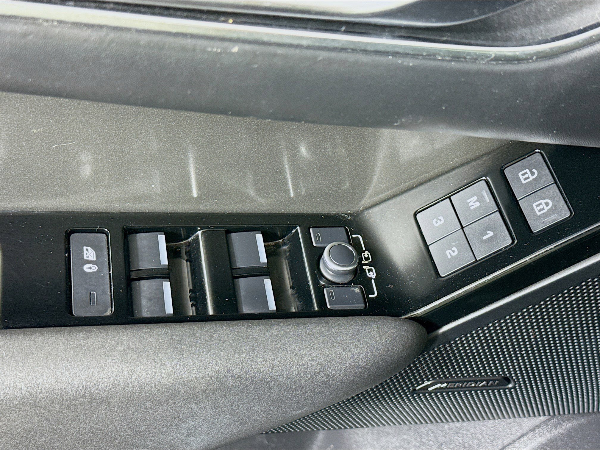 Used 2022 Land Rover Range Rover Velar S image 24