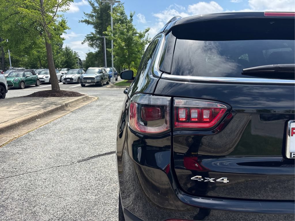 Used 2024 Jeep Compass Latitude AWD/4WD image 29