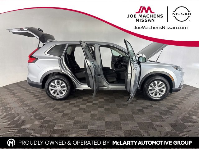 Used 2025 Honda CR-V LX image 13