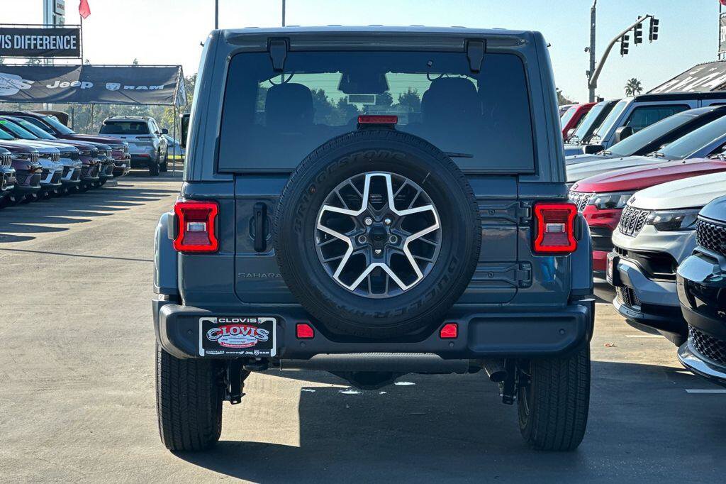 New 2026 Jeep Wrangler Unlimited Sahara AWD/4WD image 5