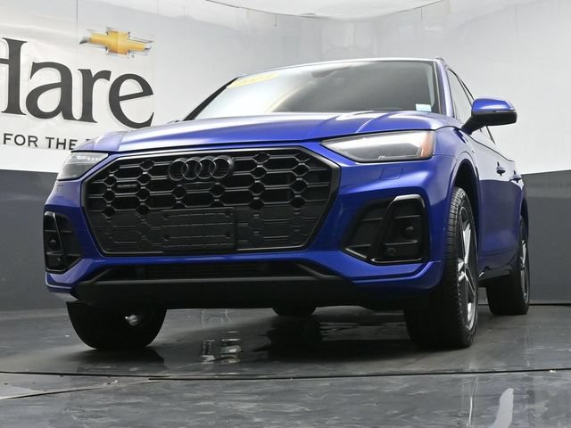 Used 2023 Audi Q5 e Prestige w/ Prestige Package AWD/4WD image 4