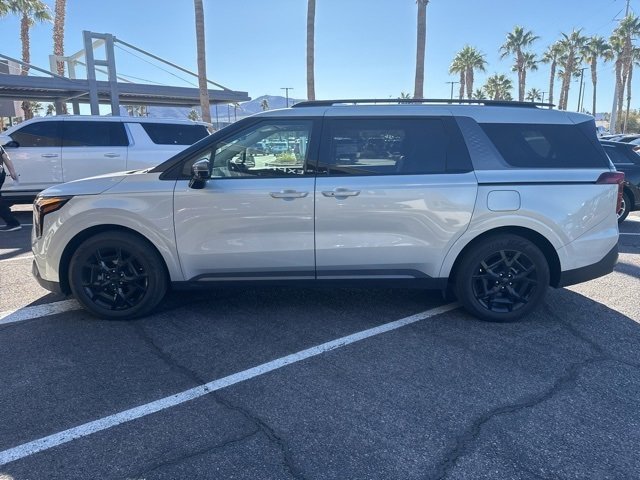 Used 2025 Kia Carnival SX Prestige image 8