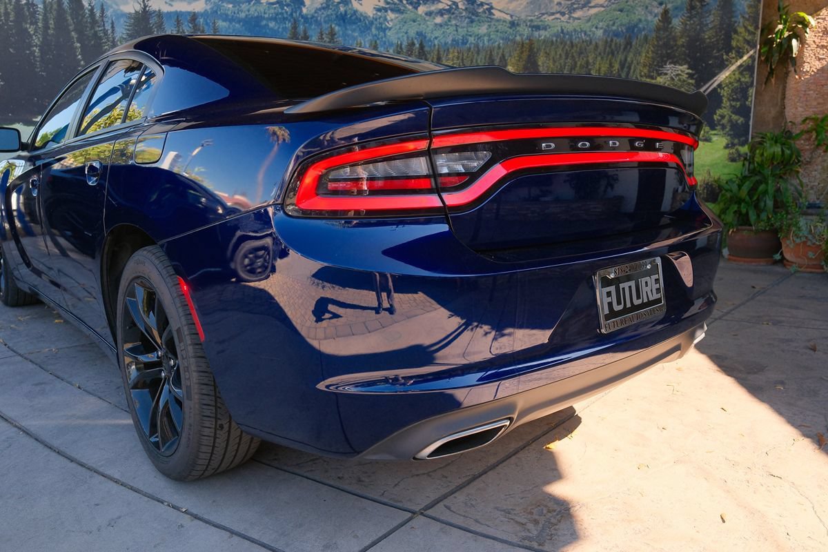 Used 2016 Dodge Charger SE w/ Blacktop Package RWD image 32