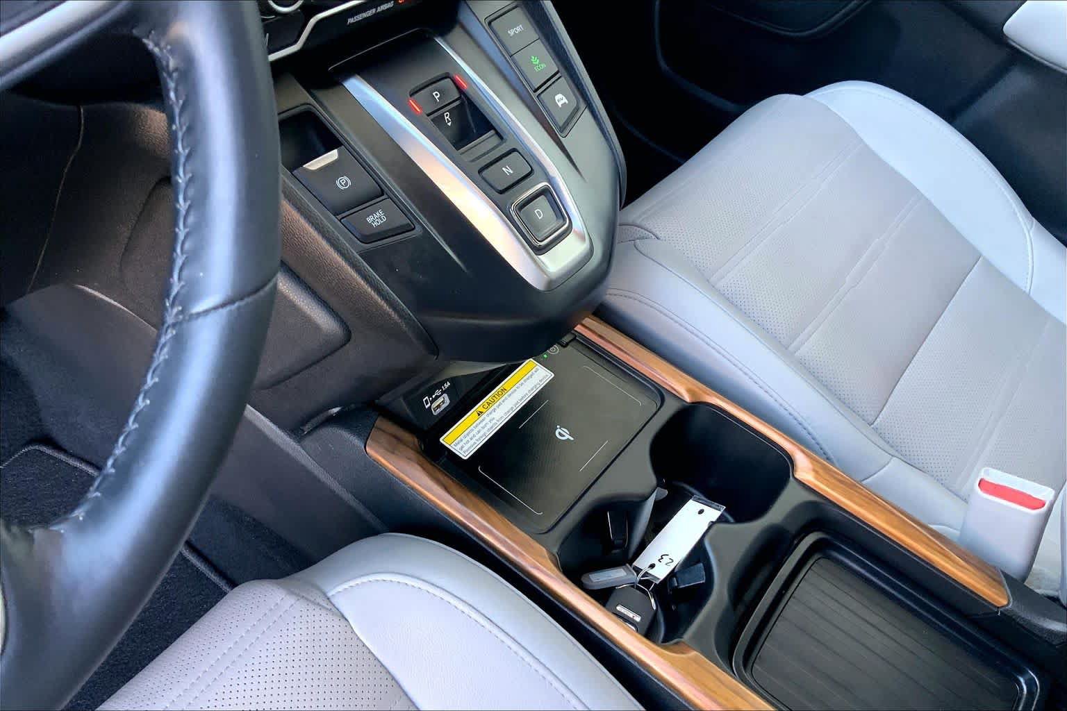 Used 2022 Honda CR-V Touring image 16
