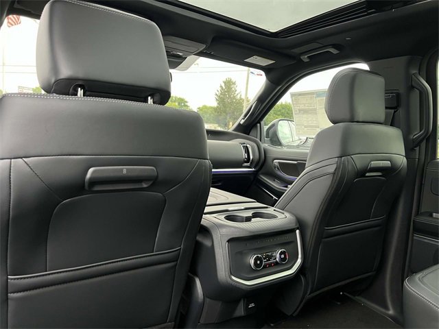 New 2025 Ford Expedition Max Platinum w/ Stealth Performance Package image 32
