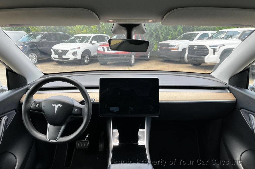 Used 2021 Tesla Model Y Long Range AWD/4WD image 22