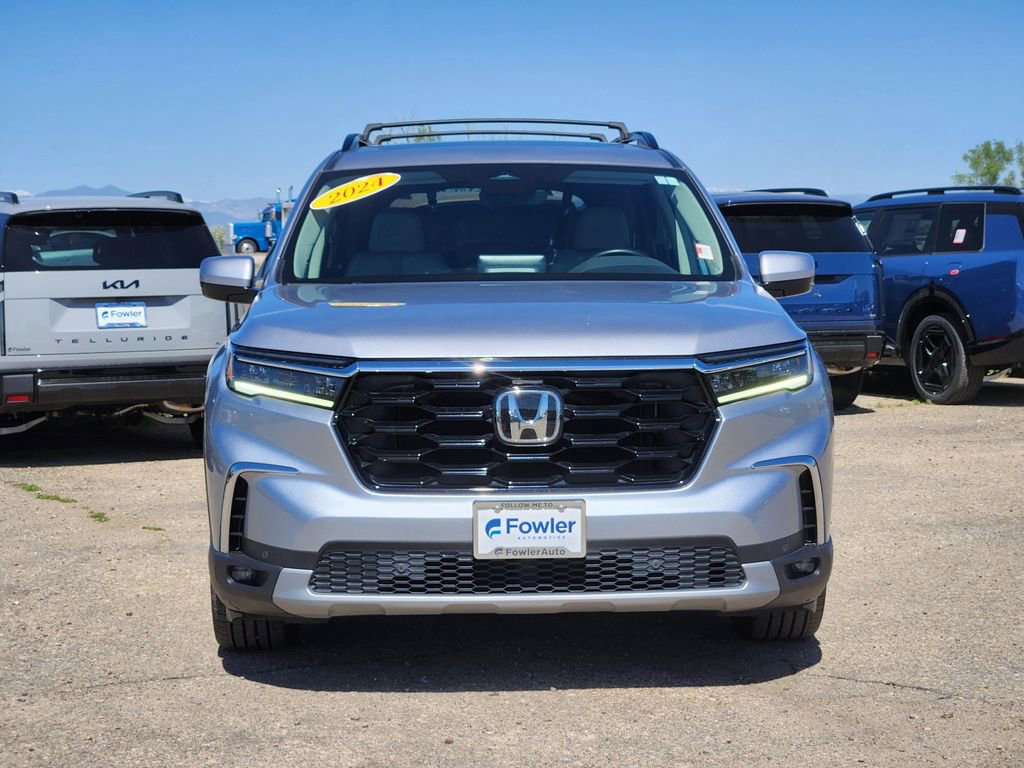 Used 2024 Honda Pilot Touring image 4