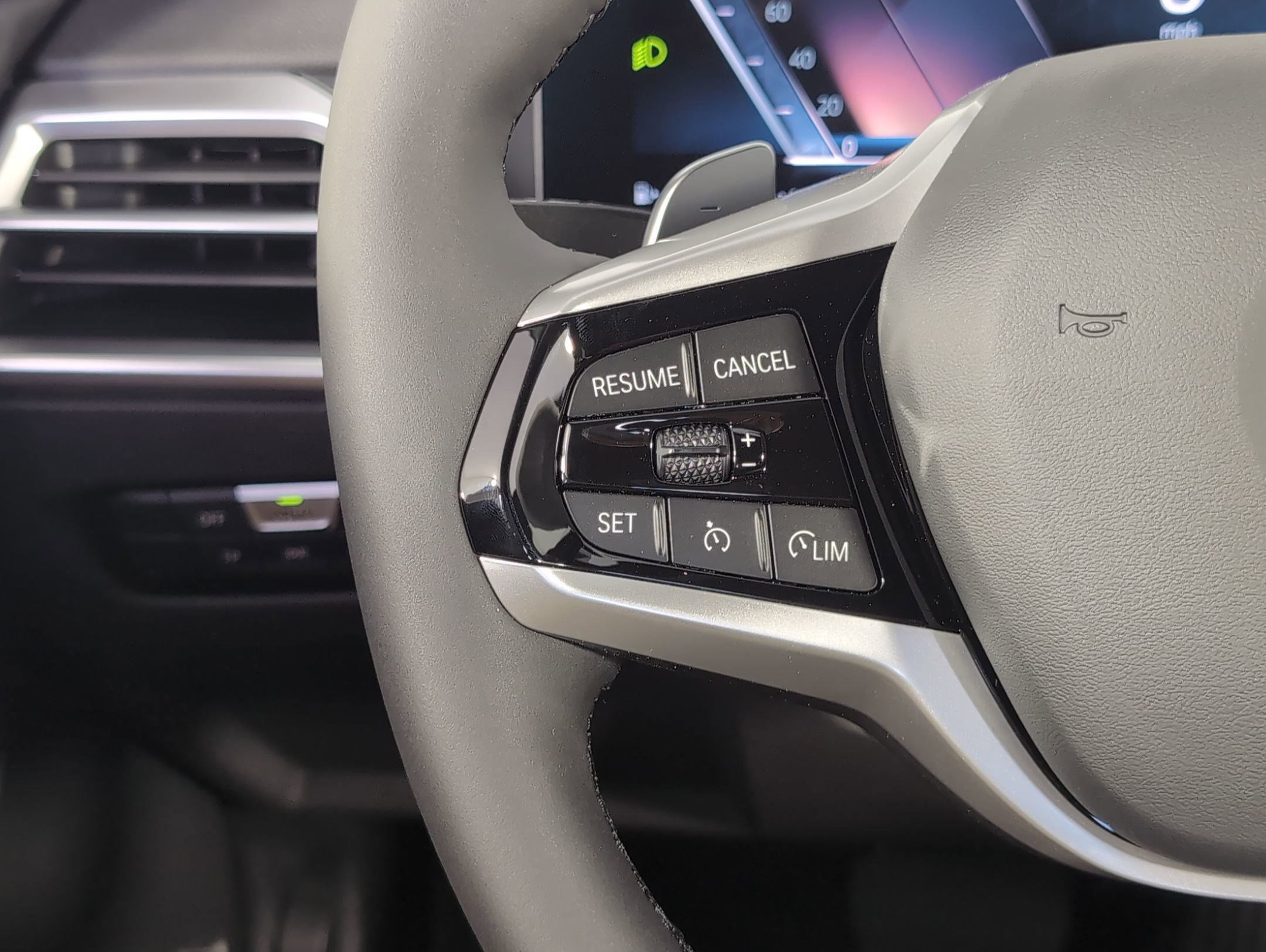 Used 2025 BMW 230i Coupe w/ Convenience Package image 14