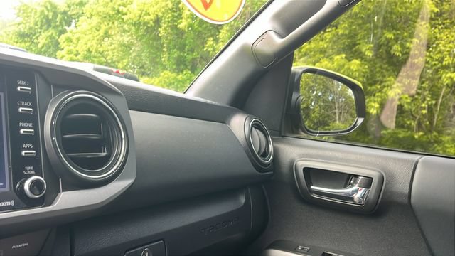 Certified 2023 Toyota Tacoma TRD Sport AWD/4WD image 16