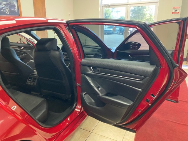 Used 2021 Honda Accord Sport image 16