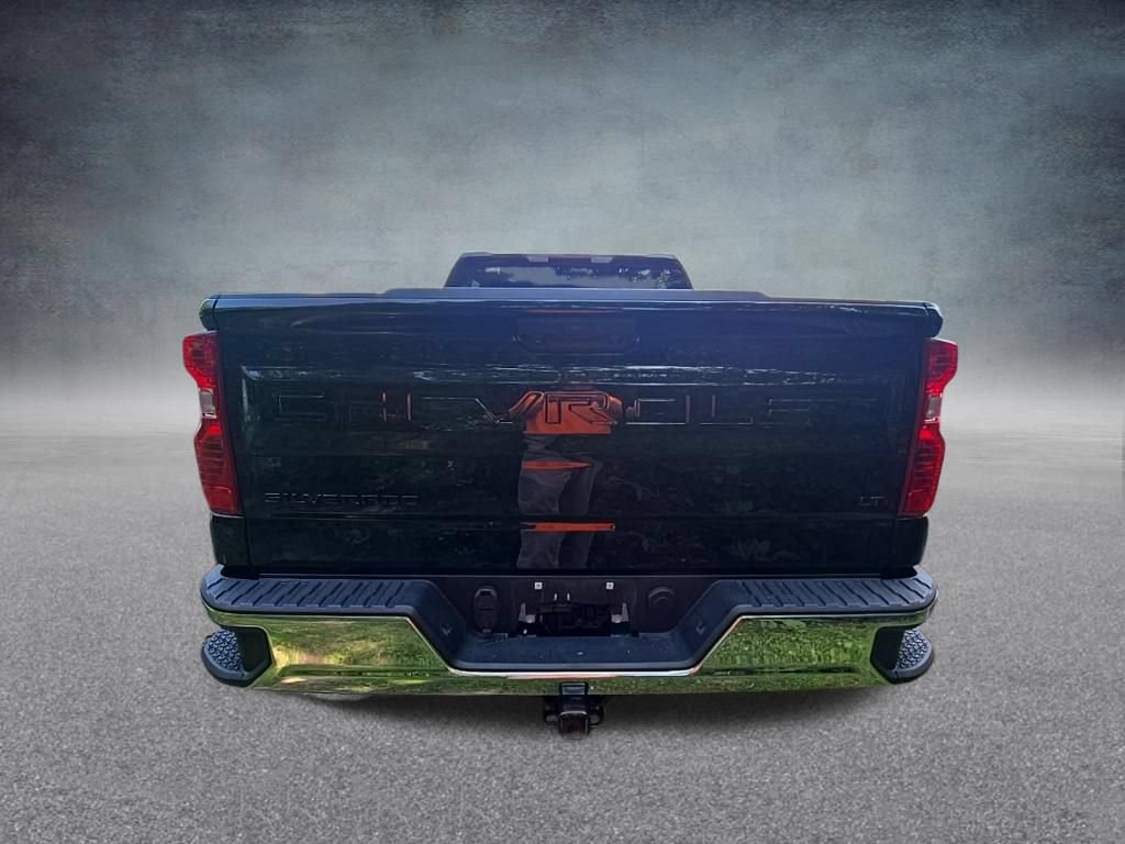 Used 2023 Chevrolet Silverado 1500 LT AWD/4WD image 7