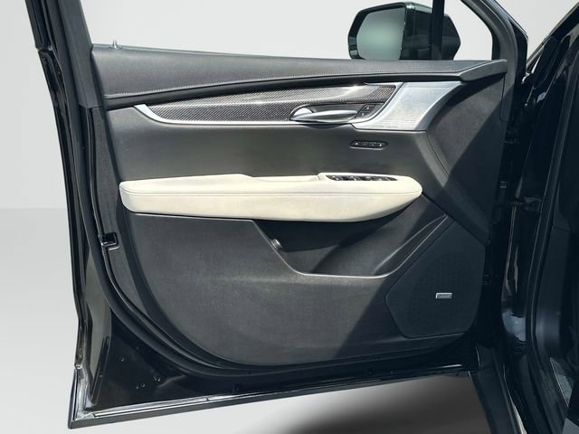 Certified 2024 Cadillac XT5 Sportv w/ Technology Package AWD/4WD image 13