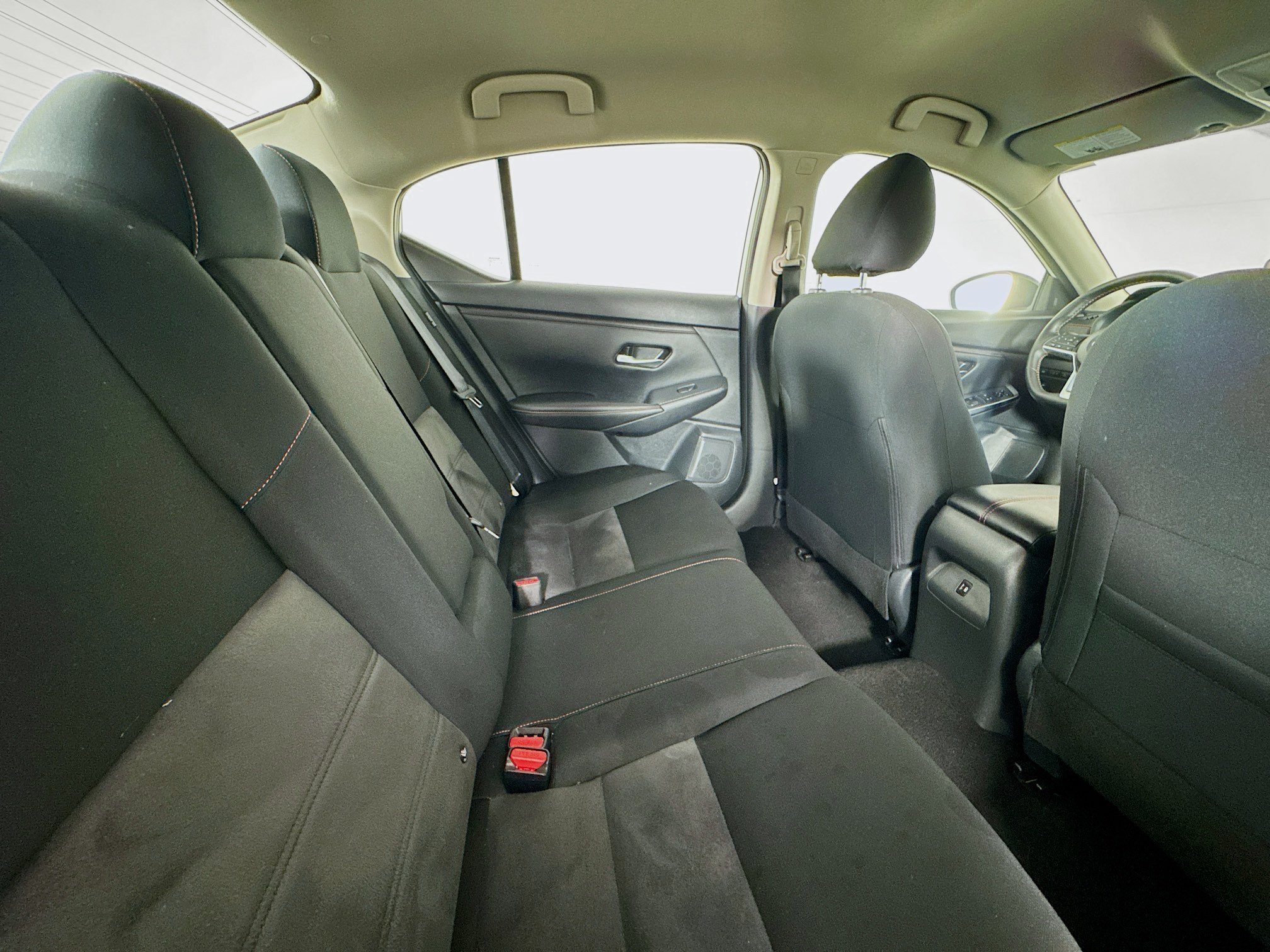 Used 2025 Nissan Sentra SR w/ Midnight Edition FWD image 25