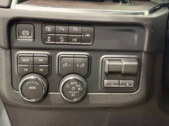 New 2026 Chevrolet Suburban Premier w/ Sun And Tow Package image 37