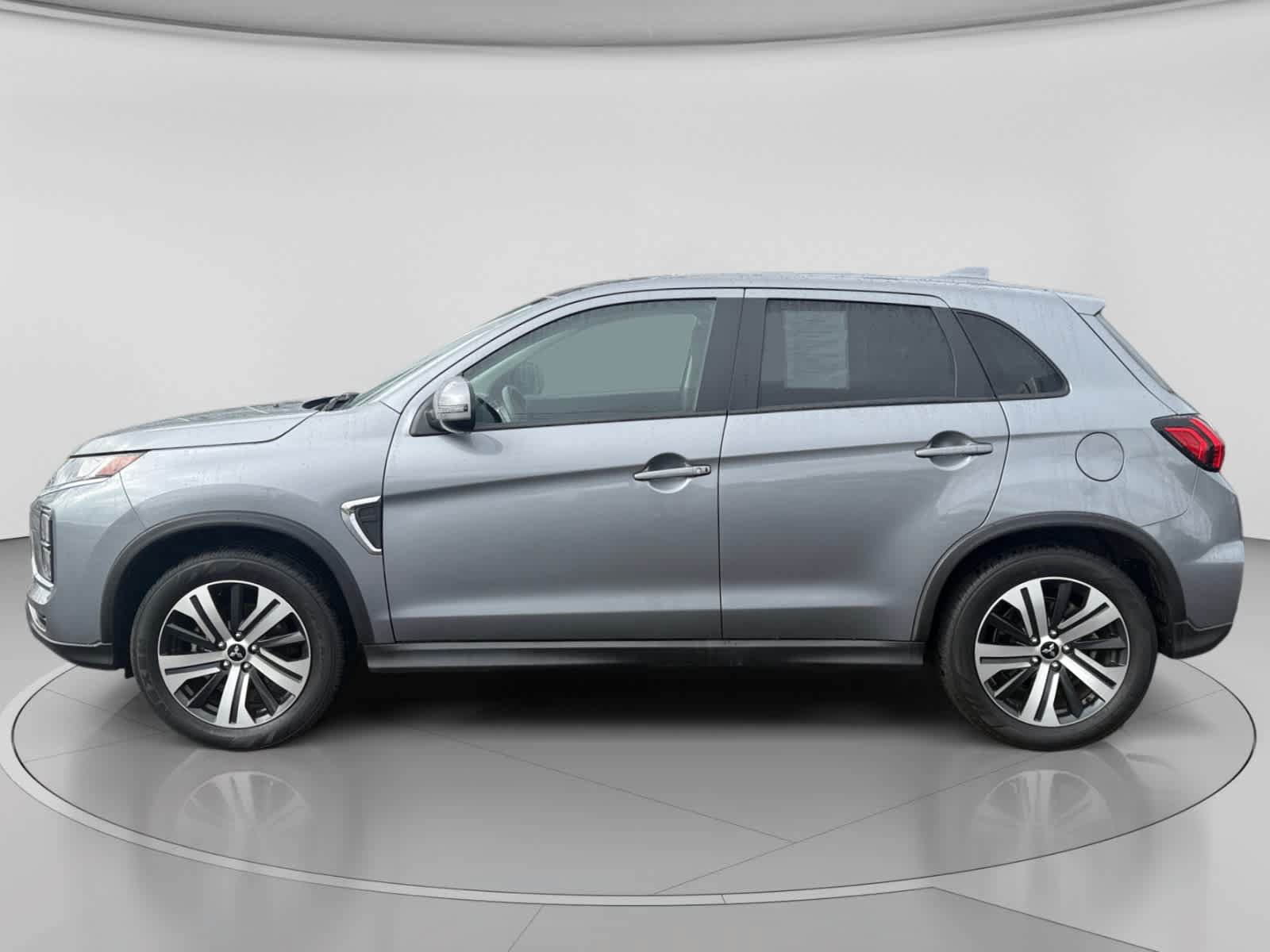 Used 2026 Mitsubishi Outlander Sport SE AWD/4WD image 8
