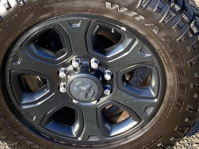 Used 2017 RAM 2500 Big Horn w/ Sport Appearance Group image 25