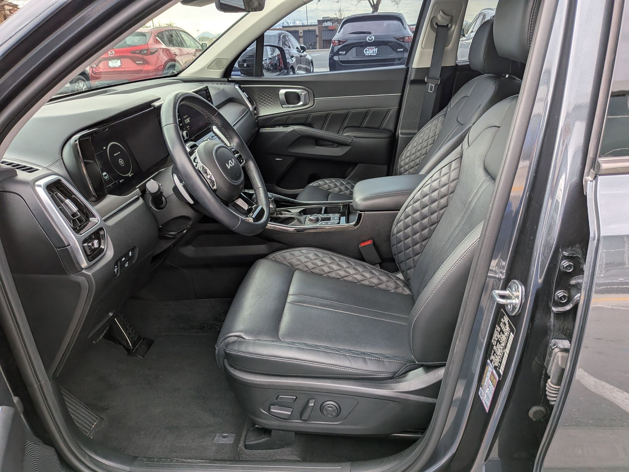 Used 2023 Kia Sorento SX image 18