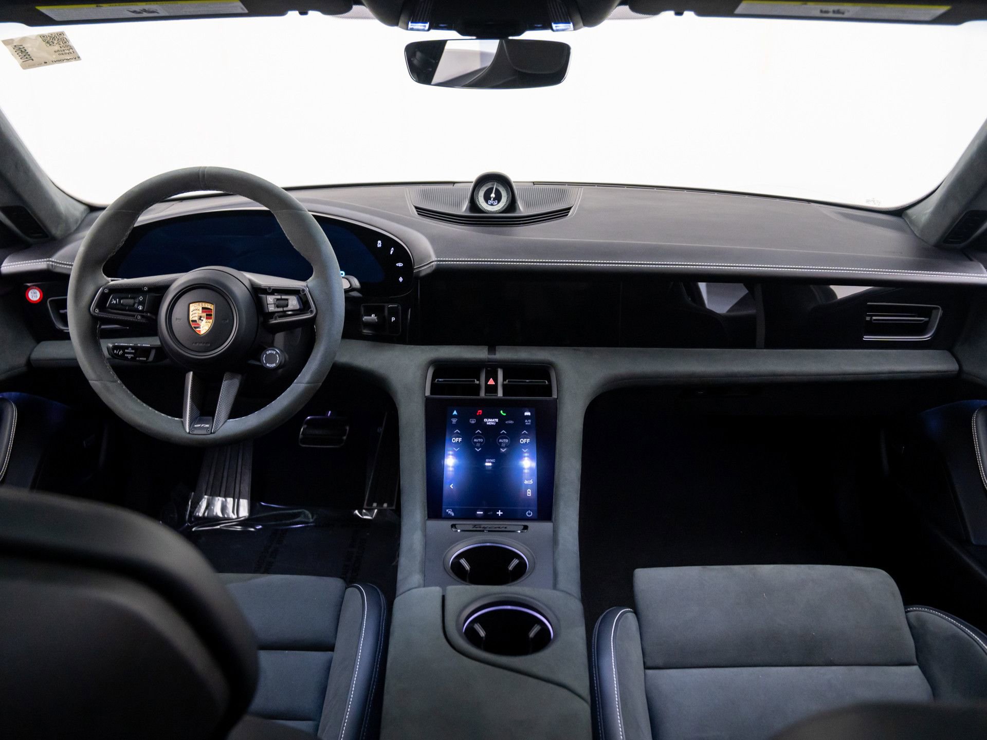 Certified 2024 Porsche Taycan GTS image 11