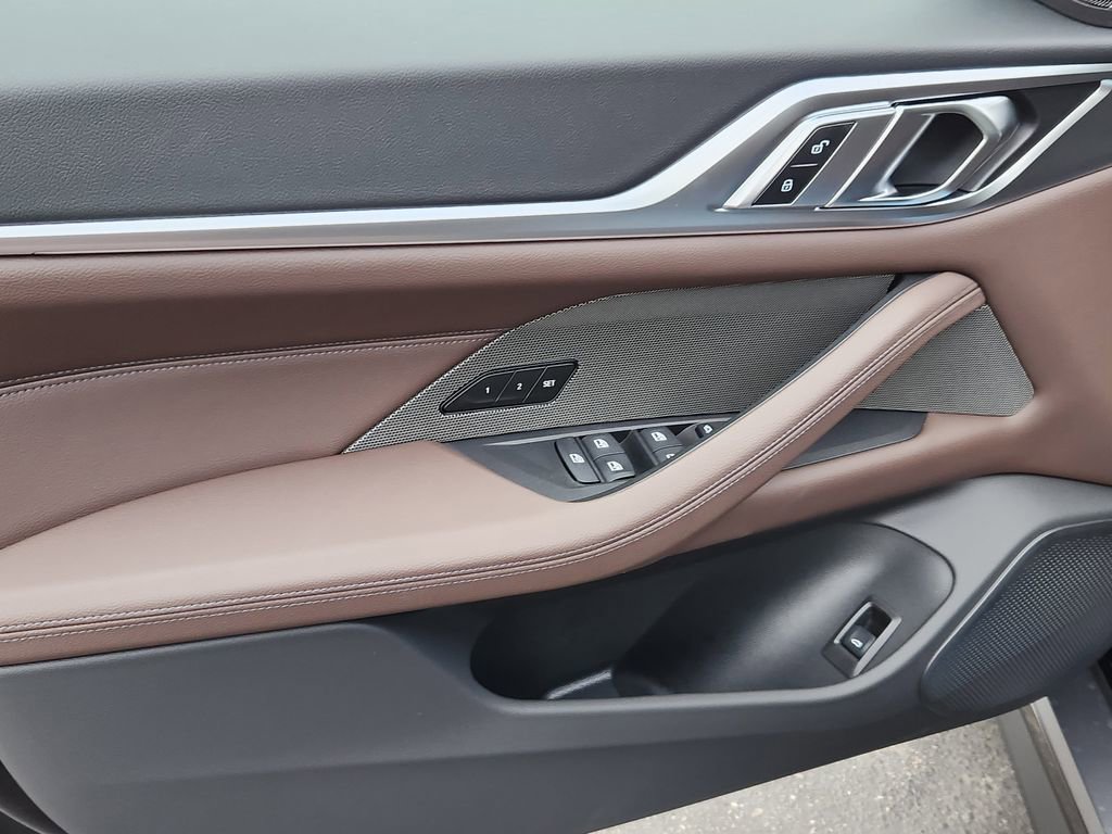 New 2026 BMW i4 xDrive40i image 8