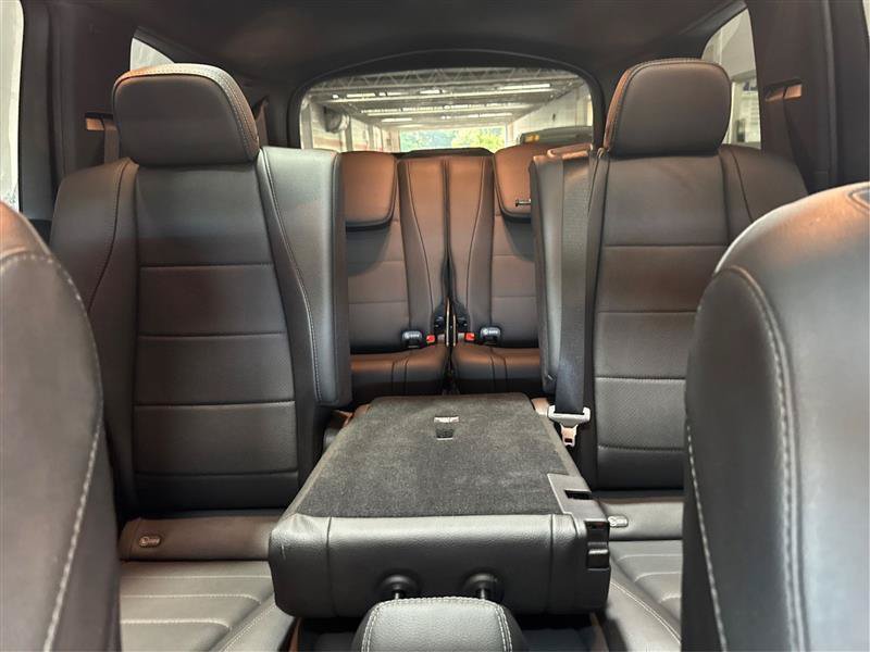 Used 2025 Mercedes-Benz GLS 450 4MATIC image 34