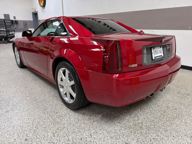 Used 2004 Cadillac XLR image 7