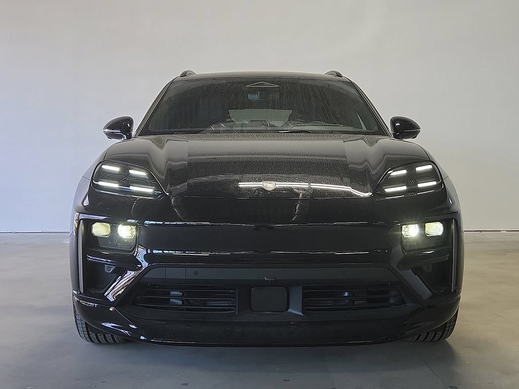 New 2026 Porsche Macan Turbo Electric AWD/4WD image 8