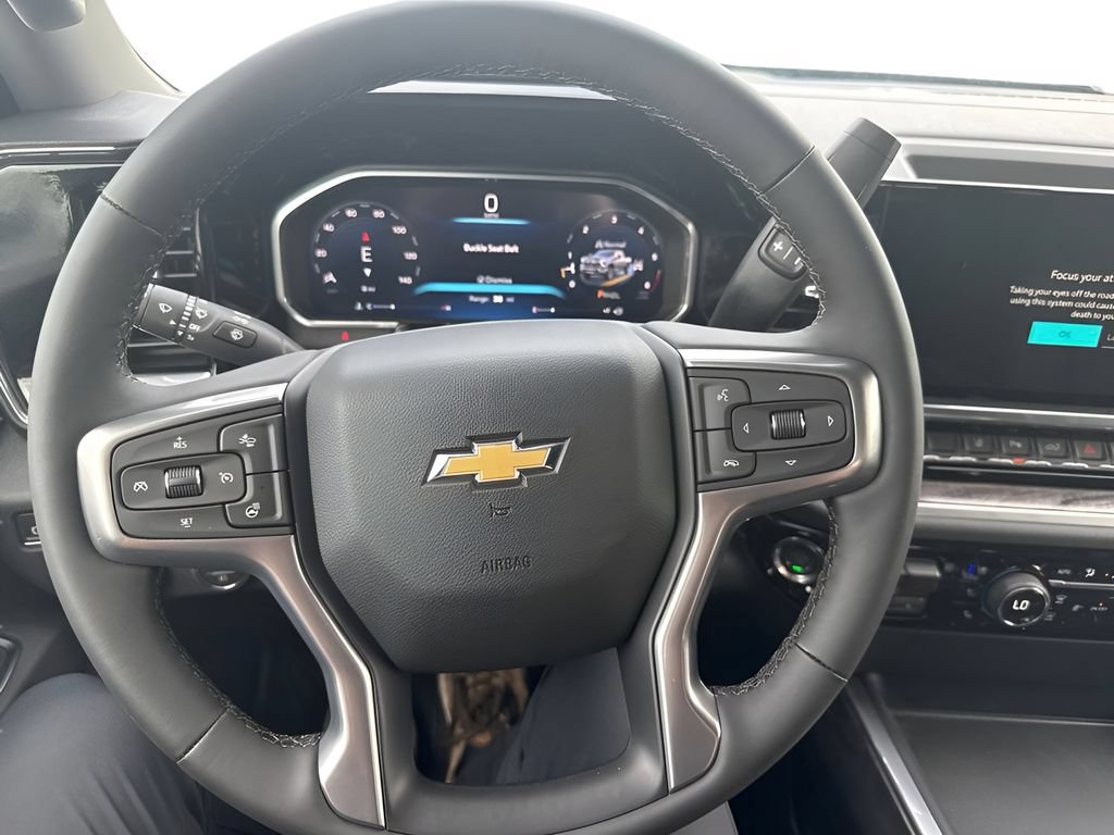 New 2026 Chevrolet Silverado 2500 LTZ w/ LTZ Premium Package AWD/4WD image 16