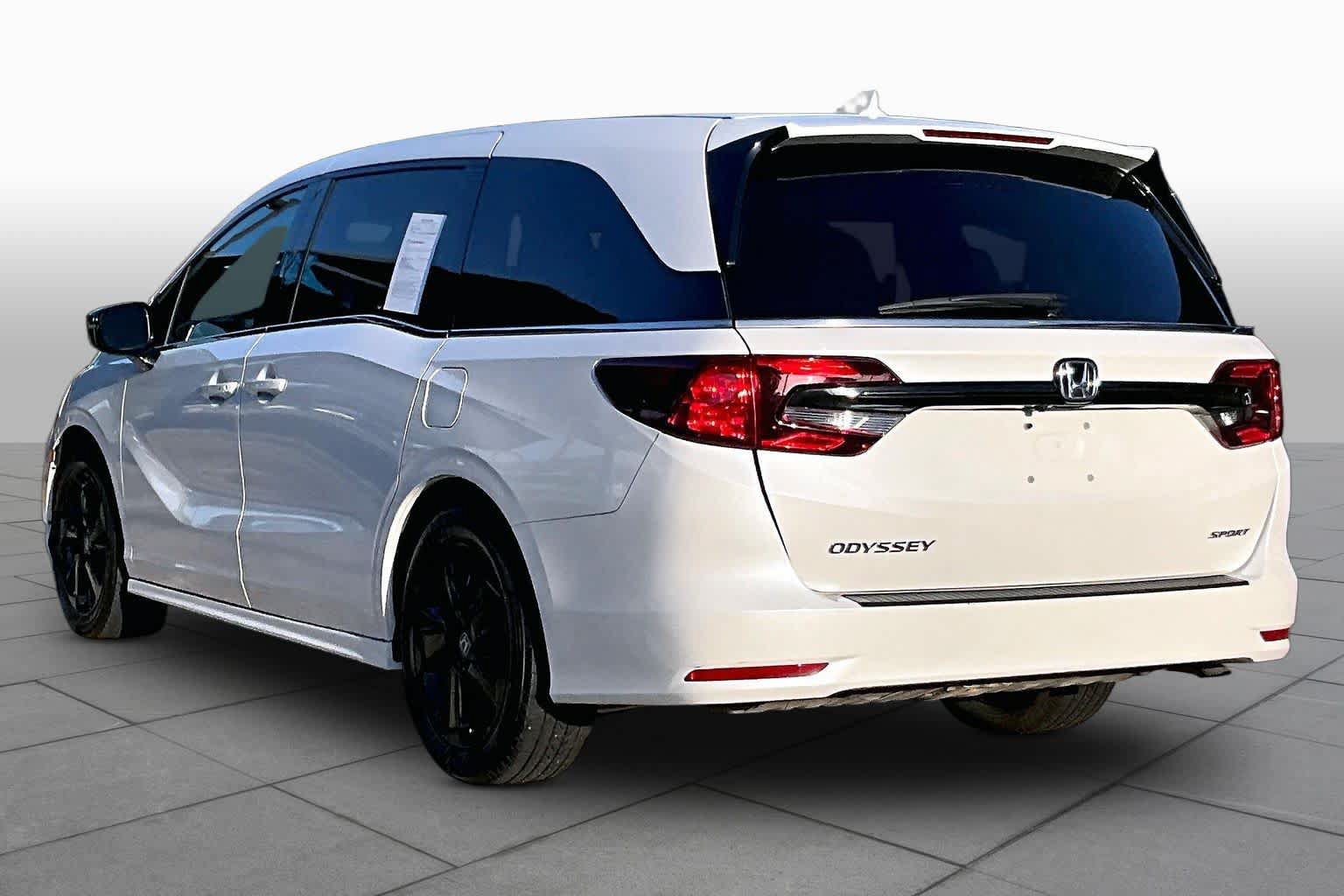 Used 2023 Honda Odyssey Sport image 12