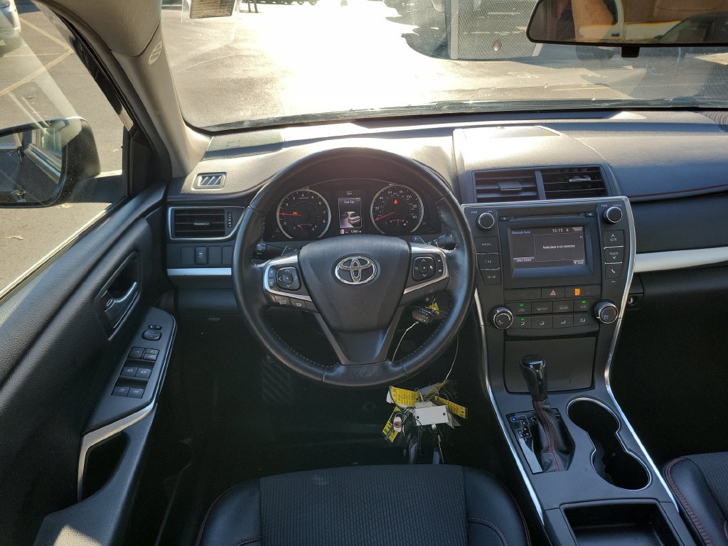 Used 2016 Toyota Camry SE FWD image 15