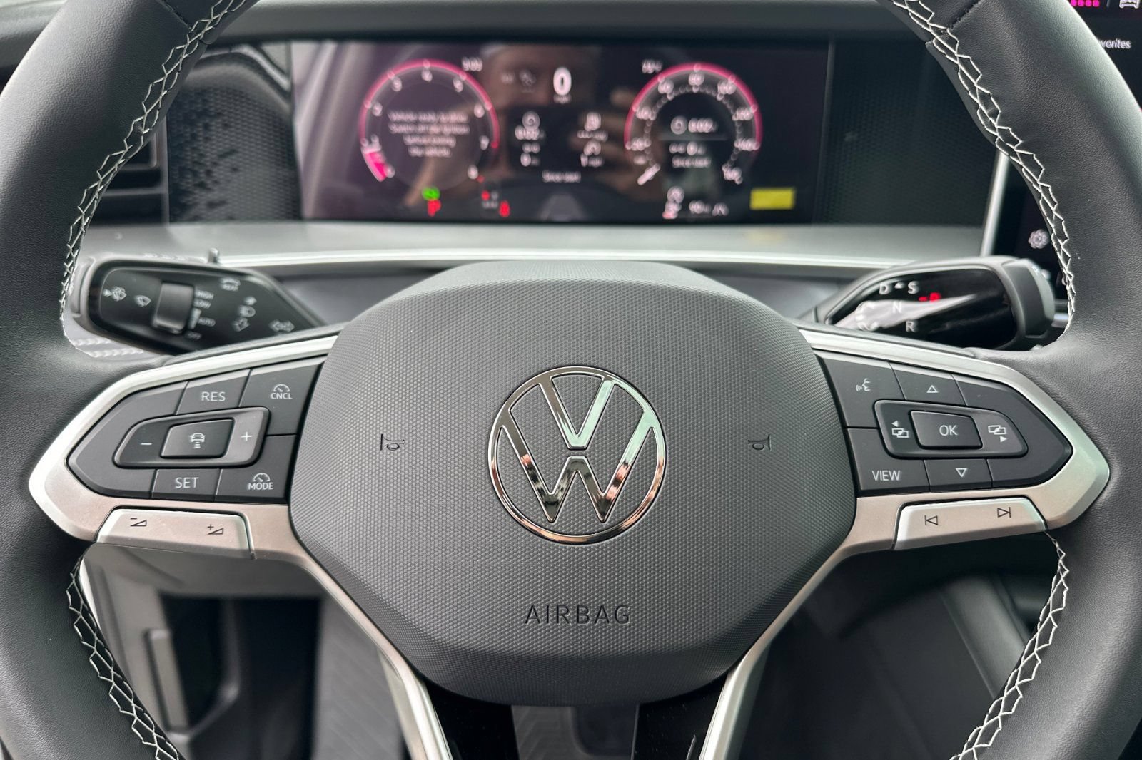 New 2026 Volkswagen Tiguan SE AWD/4WD image 23