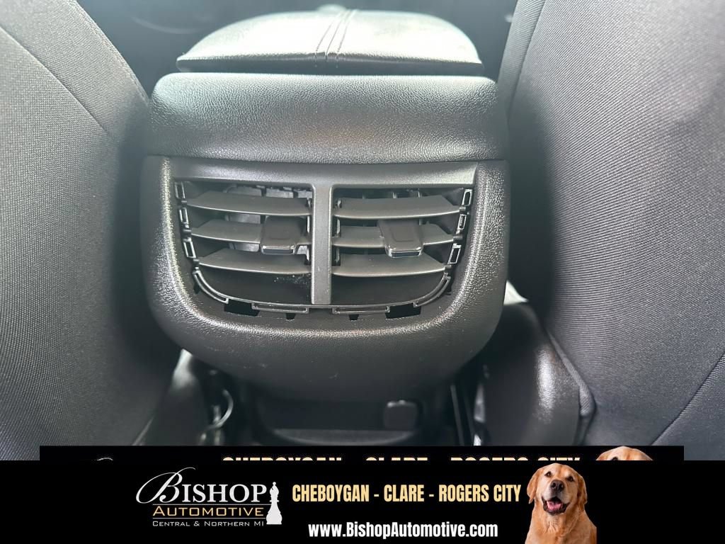 Used 2023 Chevrolet Malibu LT FWD image 22