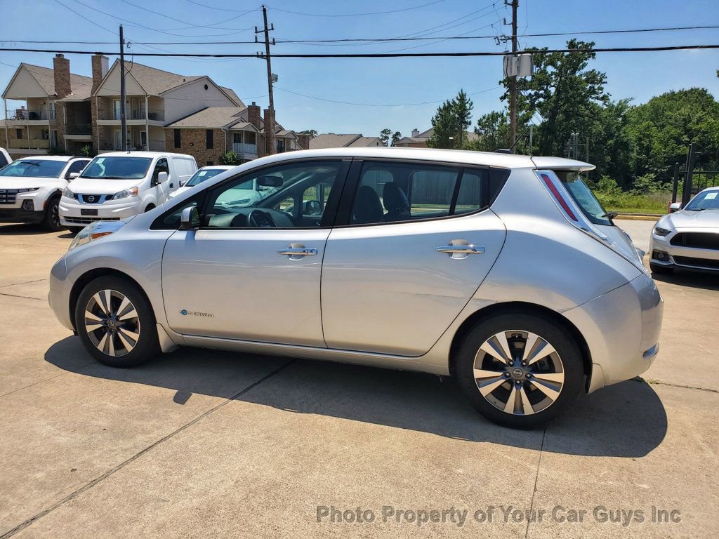 Used 2016 Nissan Leaf SL w/ Premium Package FWD image 13