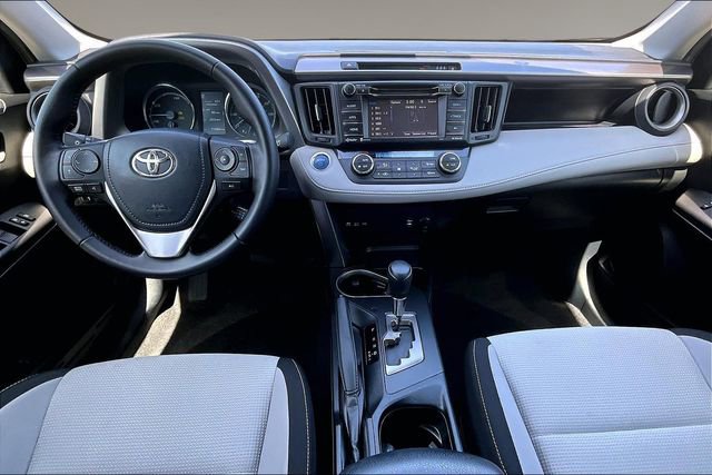 Used 2017 Toyota RAV4 XLE w/ All Weather Liner Package AWD/4WD image 7