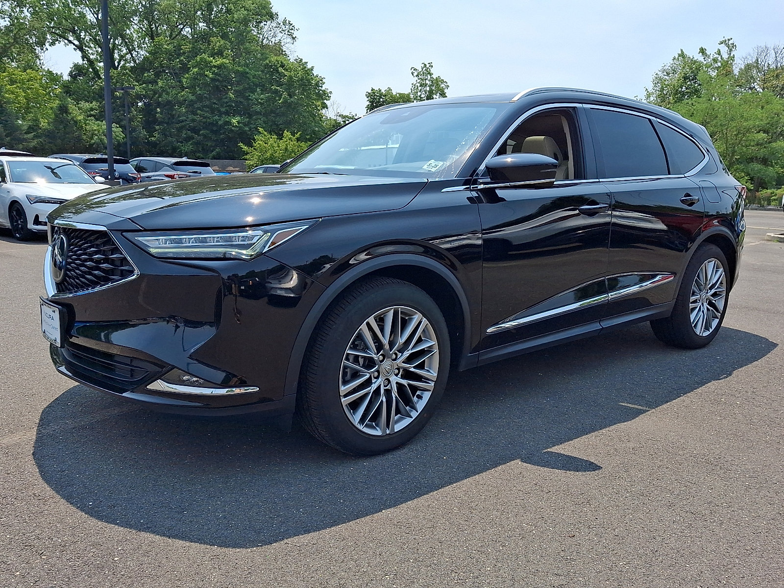 Certified 2023 Acura MDX w/ Advance Package AWD/4WD image 3