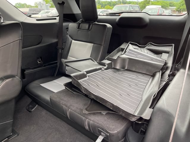 Used 2023 Ford Explorer XLT w/ Equipment Group 202A AWD/4WD image 29