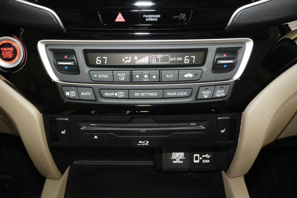 Used 2020 Honda Pilot Touring image 15