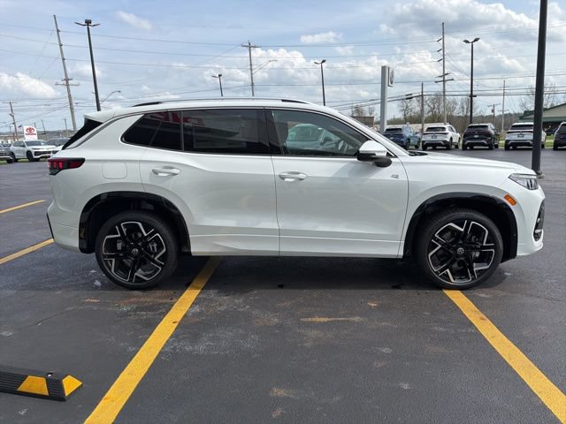 New 2026 Volkswagen Tiguan SEL R-Line AWD/4WD image 9