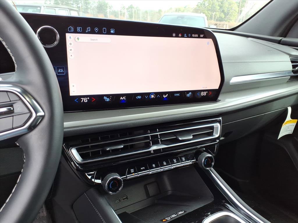 Used 2024 Chevrolet Traverse LT w/ LPO, Floor Liner Package image 6