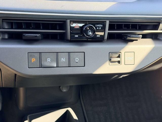 New 2026 Nissan Leaf Platinum+ w/ Cargo Package (Platinum+) FWD image 23