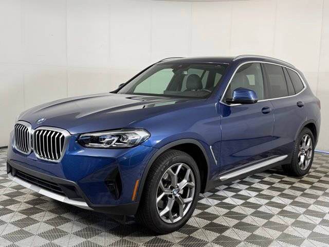 Used 2023 BMW X3 sDrive30i w/ Premium Package image 2