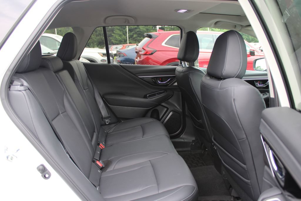 Used 2023 Subaru Outback Limited AWD/4WD image 14