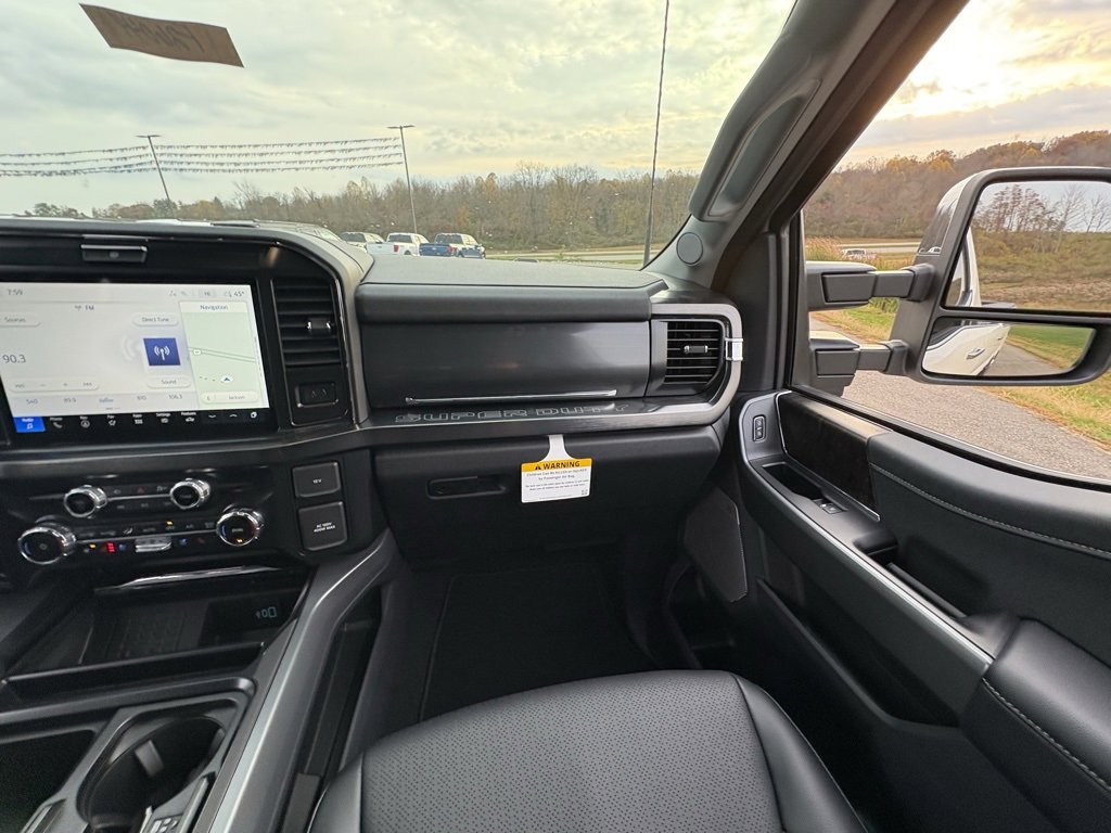 New 2026 Ford F250 Lariat w/ Lariat Premium Package image 32