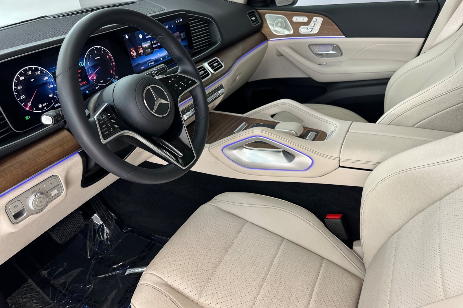 Used 2026 Mercedes-Benz GLE 450 4MATIC image 4