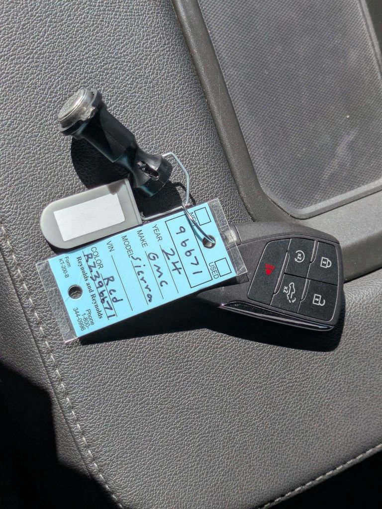 Used 2024 GMC Sierra 1500 Elevation image 33