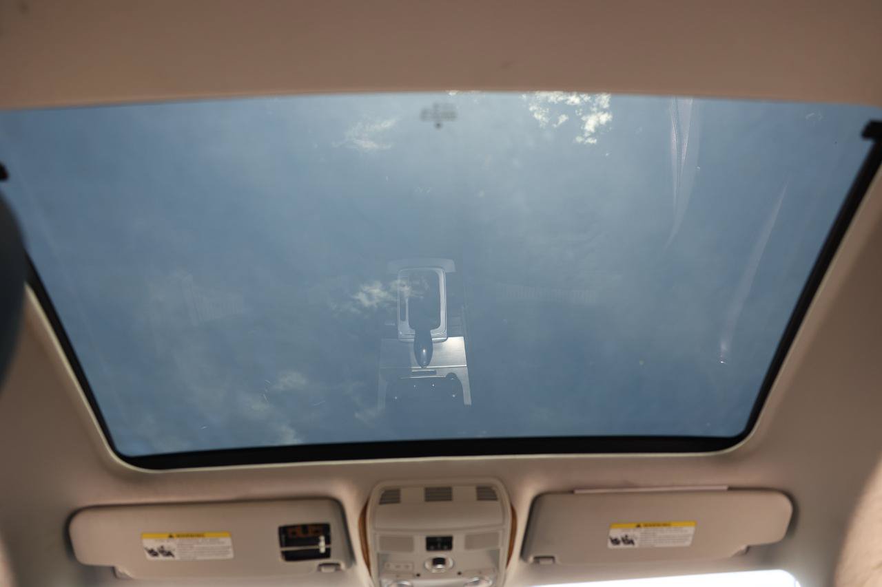 Used 2012 Volkswagen CC Lux FWD image 23