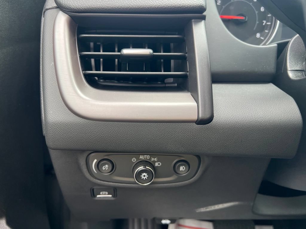Used 2024 GMC Terrain AT4 w/ Infotainment Package II AWD/4WD image 17